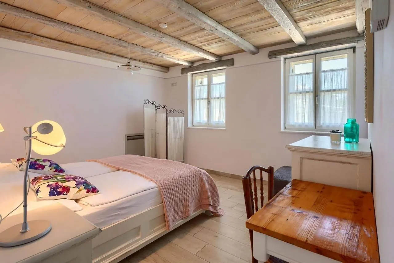 Cepljani Family Villa Elizabeta With Pool In Umag