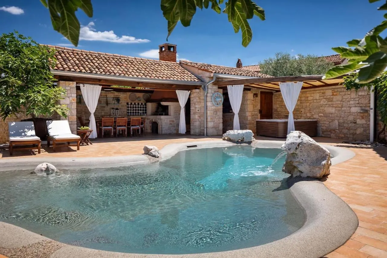 Cepljani Family Villa Elizabeta With Pool In Umag 0*,
