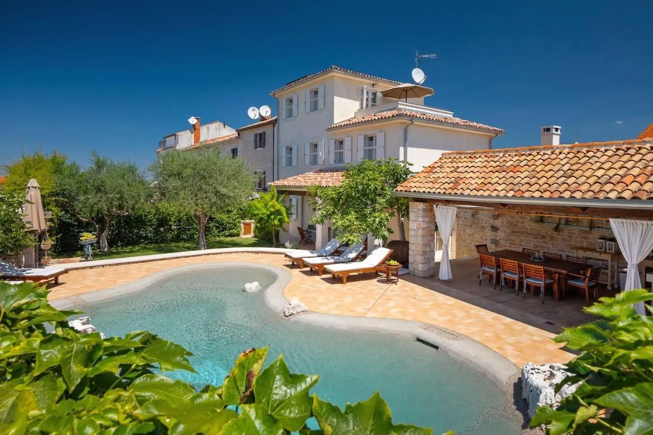 Cepljani Family Villa Elizabeta With Pool In Umag