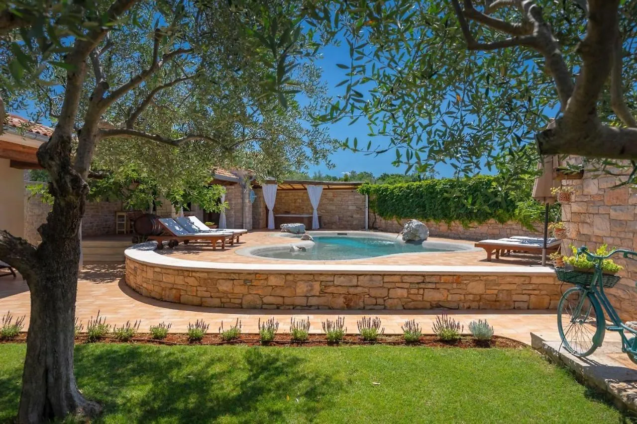 Cepljani Family Villa Elizabeta With Pool In Umag